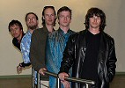 von re. nach li.: Frontman und Lead-Sänger Jason "Jim" Boiler, René Galik (E-Gitarre), Christoph Zauchinger (Schlagzeug), Klaus Bergmaier (Orgel) und Martin Plangl (Bass)